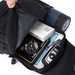 Bolsos cruzados Oxford personalizados al por mayor con logo de primavera, mochila pequeña deportiva para ciclismo, bolso de hombro de camuflaje de moda para hombre - Product Image 6