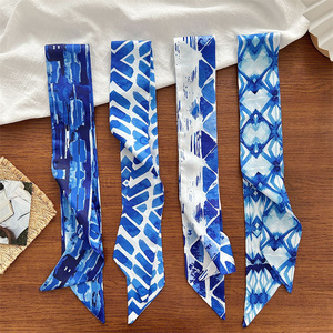 Nuova <span class=keywords><strong>Sciarpa</strong></span> Lunga <span class=keywords><strong>Elegante</strong></span> da Donna con Stampa Tie-Dye Sfumata <span class=keywords><strong>Blu</strong></span>, Multiuso, con Effetto Sfumato e Tinta Unita - Product Image 1