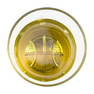 بسعر الجملة من من من الويسكي قاعدة كرة السلة الكريستالية ثلاثية الأبعاد ذات الطراز القديم مفتاح كوب زجاجي شعار مخصص - Product Image 2