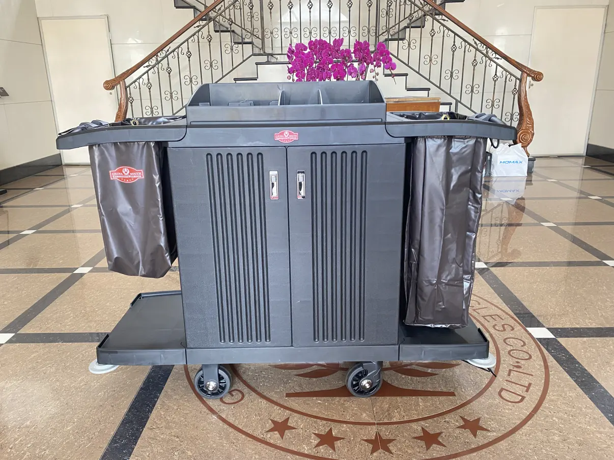 Rubberhotel ticari yüksek güvenlik sağlık temizlik sepeti otel için plastik temizlik arabası hizmetçi çamaşır arabası birleştirin