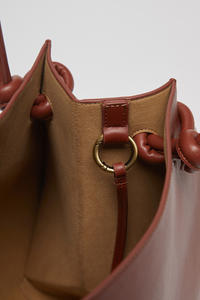 Borsa Tote di Qualità Premium Personalizzata dal Produttore, Borsa in Pelle Vegana per Donne, Lussuosa Borsa Tote in Pelle Sintetica con Portamonete - Product Image 5