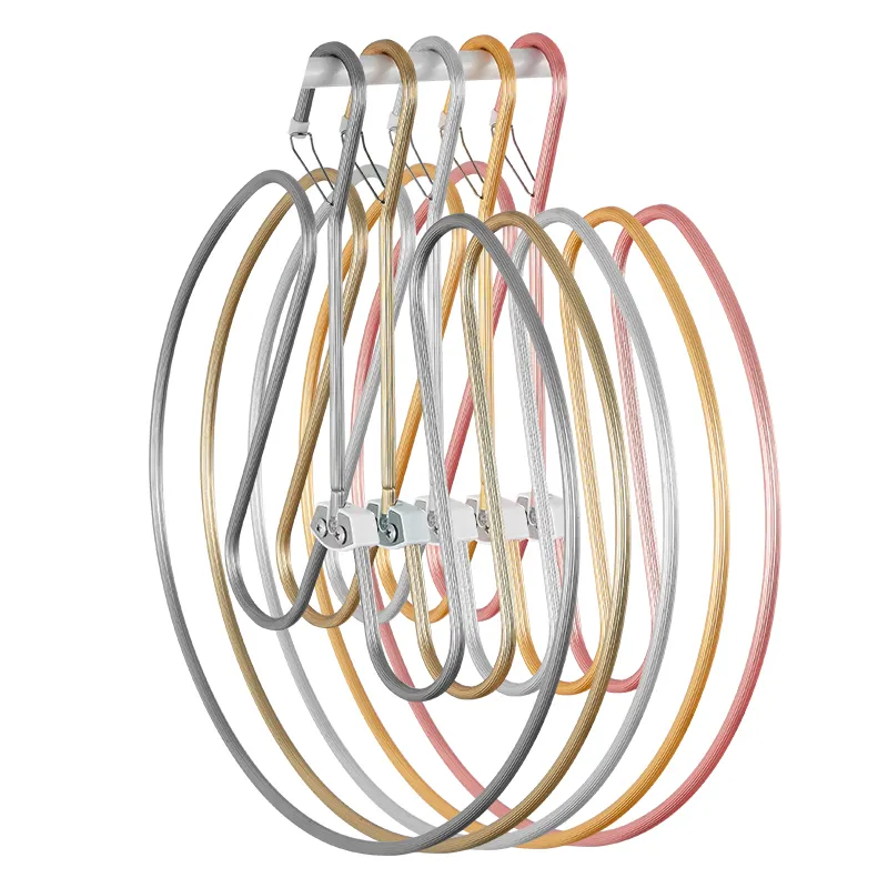 Nuovo design gancio a spirale a forma di cuore trapunta antivento stendibiancheria appendiabiti per lenzuola per uso domestico