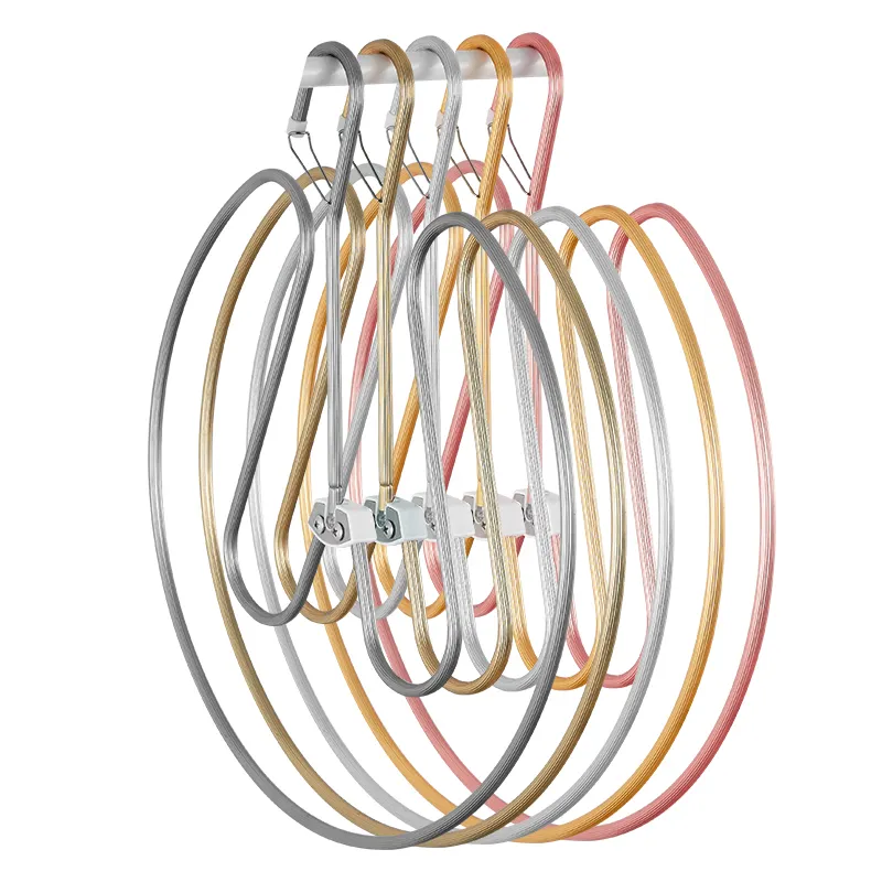 新しいデザインのスパイラルハンガーハート型防風キルト乾燥ハンガー家庭用ベッドシーツハンガー
