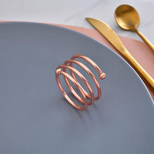 Luxus Lron Gold Servietten ringe Servietten halter Metall für Esstisch Dekor Bauernhaus Servietten ringe für Hochzeit Geburtstags feier - Product Image 3