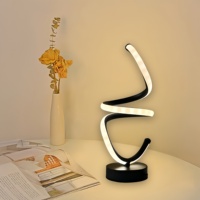 Lampe de table portable de luxe durable, design moderne, télécommande, alimentation électrique à bas prix, abat-jour en métal, vente en gros