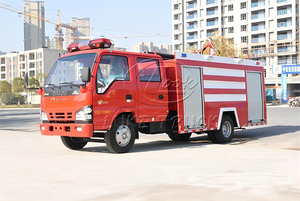 Camions de pompiers miniatures Narrow Street 3000L, châssis Isuzu 3T, petits véhicules de lutte contre l'incendie pour les quartiers anciens - Product Image 4
