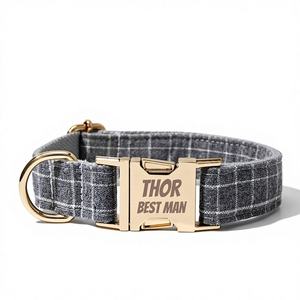 Ensemble personnalisé pour chien : laisse grise unie à rivets, collier gravé pour chiot, nœud papillon pour cadeau de mariage, gravure de nom gratuite - Product Image 1