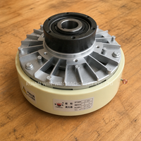Embrayage à poudre magnétique SHENGTAI FL50K 50NM 24V de type perforé pour contrôle de tension de bobineuse et rembobineuse sur machine d'impression et d'emballage