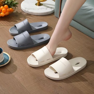 Sandalias de Verano para Parejas, Sandalias de Baño para el Hogar, Suela Gruesa y Suave, Antideslizantes, Ligeras, Pantuflas Interiores para Mujer, Plantilla de EVA, Uso en Interiores y Exteriores - Product Image 1