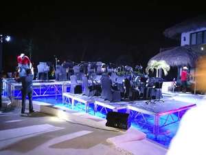 Escenario Móvil para Conciertos, Eventos y Bodas, Fácil de Instalar, Antideslizante, de Madera Contrachapada, con Altura Ajustable, en Venta - Product Image 4