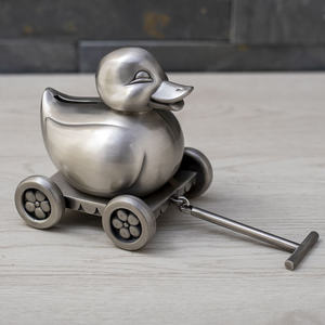 กระปุก<span class=keywords><strong>ออมสิน</strong></span>การ์ตูนสุดสร้างสรรค์สำหรับเด็กกันน้ำได้ของเล่นน่ารักๆลูกหมูกระปุกออมสินรูปเป็ดหมุนได้ - Product Image 3