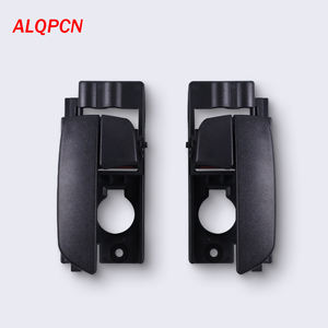 Manija interior de puerta Manija interior de color negro para 2006-2011 Hyundai Accent Modelo 82610-<span class=keywords><strong>1E000</strong></span> <span class=keywords><strong>82620</strong></span>-<span class=keywords><strong>1E000</strong></span> 83610-<span class=keywords><strong>1E000</strong></span> 83620-<span class=keywords><strong>1E000</strong></span> - Product Image 2