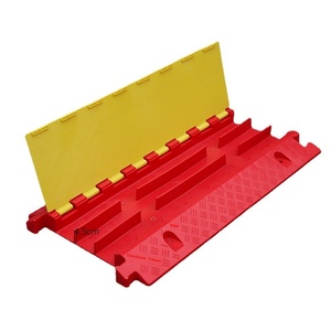 Chất lượng cao PVC dây bảo vệ Bìa bảo vệ 3 kênh tầng đường cáp đoạn đường nối với cơ sở cao su - Product Image 1