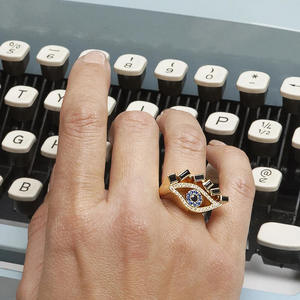 Anillo de Moda con Forma de Ojo F472 con Zafiro Natural y Diamantes Engastados en Pavé, Joyería Unisex para Regalo - Product Image 4