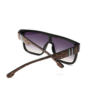 <span class=keywords><strong>Lunettes</strong></span> de soleil mode femmes <span class=keywords><strong>vintage</strong></span> rétro plat Ombre carré surdimensionné <span class=keywords><strong>lunettes</strong></span> de soleil de luxe marque grand nuances - Product Image 4