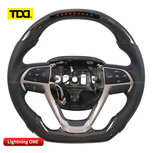 พวงมาลัยคาร์บอนไฟเบอร์ TDD แบบกำหนดเองพร้อมไฟ LED สำหรับ Fiat Abarth 595 595C 695 695C 500 500C - Product Image 2