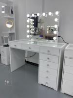Coiffeuse moderne avec miroir lumineux, commode de maquillage pour chambre à coucher, miroirs LED, tiroirs et étagères