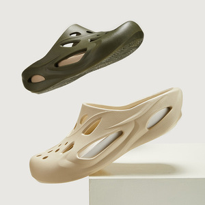 DERAN OEM logotipo personalizable pintura en <span class=keywords><strong>aerosol</strong></span> nueva primavera verano EVA zuecos hombres plataforma interior y exterior <span class=keywords><strong>zapatillas</strong></span> con punta cerrada zuecos - Product Image 5