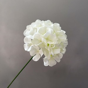 Bouquet di Fiori Artificiali Bianchi per Matrimonio, Rose, Ortensie, Fiori di Gipsofila, Fiori Finti all'Ingrosso - Product Image 5