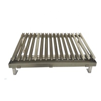 Barbecue de camping au charbon de bois avec hauteur réglable