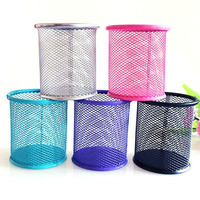 Porte-stylo en métal de style coréen créatif, organisateur de bureau en fer coloré pour étudiants avec calendrier, fournitures de bureau et papeterie
