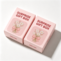 Boîte en carton blanc délicat personnalisable avec fermeture automatique, étui cadeau lisse pour cadeaux d'anniversaire et fleurs