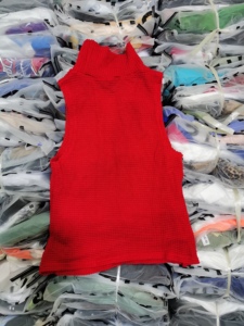 Ropa al por mayor para mujer 2023: Tops nuevos de marca, vestidos surtidos, fardos a granel de ropa usada con etiqueta cortada, stock de ropa. - Product Image 1