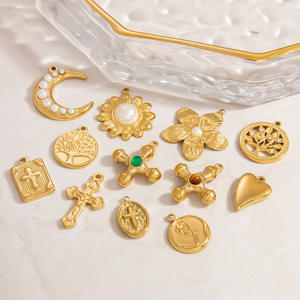 Colgantes de moda, dijes de acero inoxidable chapados en oro de 18 quilates con cruz, luna, flor, corazón, perlas y piedras preciosas para la fabricación de joyas, regalo. - Product Image 1