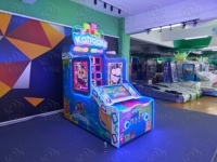 Machine de jeu de lancer de balles style arcade Kahoats Monster avec système de rédemption de tickets, à vendre