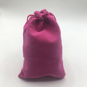 Bolsas de Regalo de Franela Reciclable de 7*9cm, Bolsa de Terciopelo Textil con Logotipo Personalizado Estampado y Cordón para Joyas y Cosméticos - Product Image 4