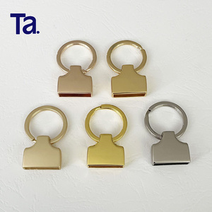 ANAI Porte-clés en métal gravé personnalisé en cuir, alliage de zinc, avec clip pour cuir, logo gratuit, vente chaude - Product Image 1