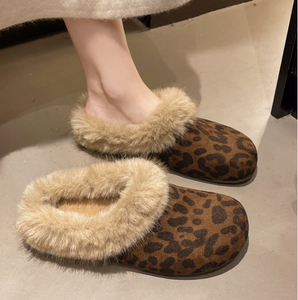 Pantofola in peluche da donna di colore solido invernale personalizzato in peluche di vendita calda di nuovi prodotti transfrontalieri - Product Image 4