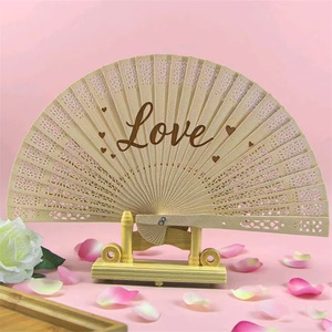 Decoración folclórica <span class=keywords><strong>de</strong></span> sándalo personalizada, abanico <span class=keywords><strong>de</strong></span> <span class=keywords><strong>madera</strong></span> tallado <span class=keywords><strong>a</strong></span> <span class=keywords><strong>mano</strong></span>, regalo para el Dí<span class=keywords><strong>a</strong></span> <span class=keywords><strong>de</strong></span> San Valentín, artesanías <span class=keywords><strong>de</strong></span> <span class=keywords><strong>madera</strong></span> para el hogar, cajas <span class=keywords><strong>de</strong></span> <span class=keywords><strong>madera</strong></span>, <span class=keywords><strong>carteles</strong></span> <span class=keywords><strong>de</strong></span> pared - Product Image 4