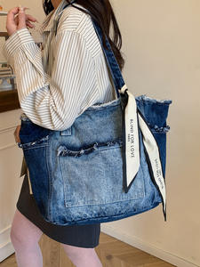 Sac à main vintage en daim, relaxant et très prisé, grande capacité, idéal pour les trajets quotidiens et un usage décontracté, sac à bandoulière. - Product Image 6