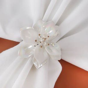 2024 nouveau acrylique incrusté de diamants blanc fleur serviette anneau mariage fête <span class=keywords><strong>Diner</strong></span> Table décoration - Product Image 4