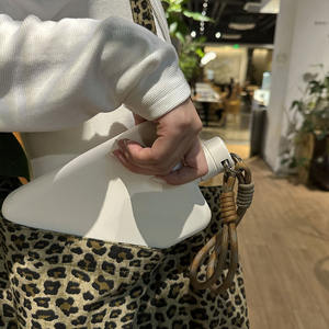 ขวด2025ทรงสี่เหลี่ยมแบน750มล. ขวด A5สเตนเลส18/8ขวดน้ำแบบบาง A7 A6โลหะขวดสะโพกทรงสี่เหลี่ยม - Product Image 3