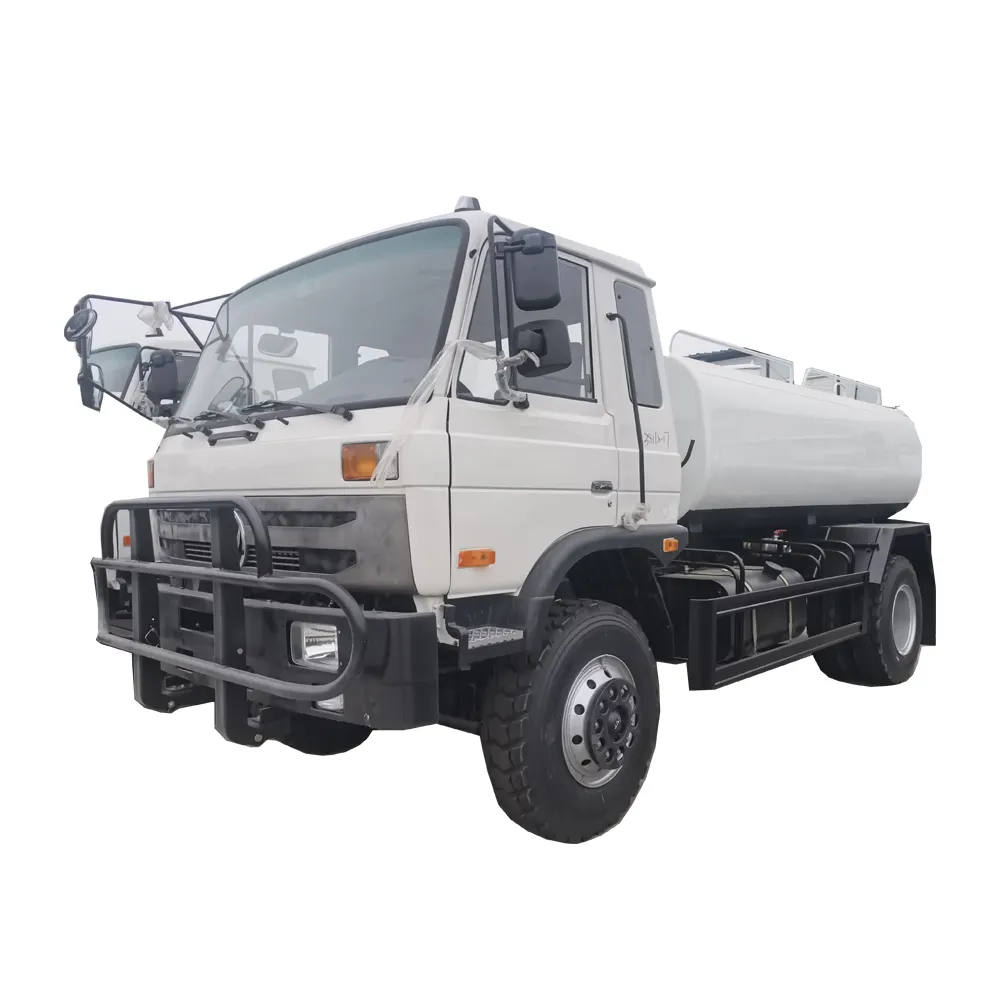 대형 금속 범퍼 10 m3 Dongfeng 물 탱크 트럭 4x4 물 수송 유조선