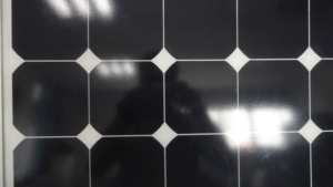 แผงโซลาร์เซลล์โมโน PV กำลังไฟ 24% ประสิทธิภาพสูง 12v 18v 24v 48v 50w 100w 200w 300w 350w 400w 500w 1000w - Product Image 4