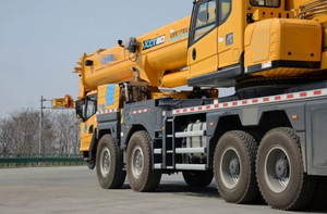 Grúa Móvil sobre Camión Xugong Nueva de 80 Toneladas para Construcción con Altura de Elevación de 60.8m a Precio de Fábrica - Product Image 3