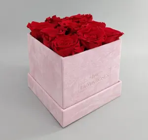 美丽的绒面革盒礼品盒，巧克力盒包装