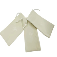 Pochette cadeau en velours blanc recyclable 10x20cm avec cordon de serrage, estampillée, pour bijoux et bagues, idéale pour le thé ou comme sac d'emballage.