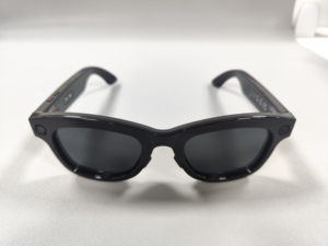 Gafas Inteligentes M01 con IA, WiFi, BT5.3, Traducción ChatGPT, Activación por Voz, Carga Magnética - Product Image 2