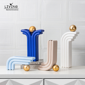 Vaso decorativo in ceramica geometrica creativa decorazione per la casa ornamenti d'<span class=keywords><strong>arte</strong></span> <span class=keywords><strong>di</strong></span> lusso con composizione floreale vasi per la decorazione della casa - Product Image 3