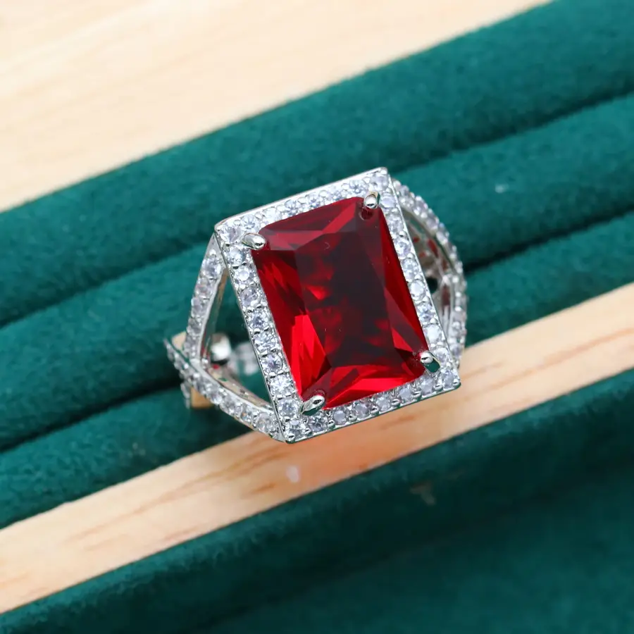 Vierkant Ontwerp Rood Zirkonia 925 Zilveren Juwelier Vrouwen Sieraden Ring Huwelijksfeest Cadeau