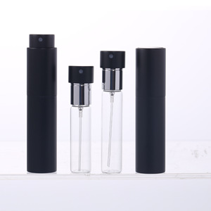 Flacon pulvérisateur buccal sur mesure 8 ml rose en aluminium et plastique, format voyage, distributeur cosmétique rechargeable, rafraîchisseur d'haleine - Product Image 2