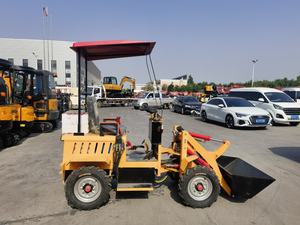 รถตักล้อไฟฟ้าขนาดเล็ก500กก. พร้อมส้อมและเครื่องจับ - Product Image 3