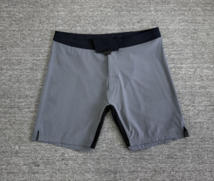Shorts pour hommes à séchage rapide, gris clair uni, taille élastique, mi-longs, tricotés, shorts de plage, shorts de boxe, BOARDSHORTS - Product Image 5