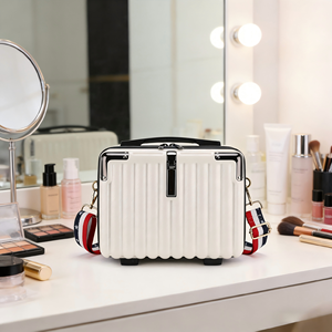 กระเป๋าเครื่องสำอางแบบแข็งพกพาสะดวกพร้อมสายสะพายไหล่ถอดได้ - กระเป๋าแต่งหน้ากันน้ำวัสดุ ABS+PC สำหรับการเดินทางและใช้งานประจำวัน - Product Image 1