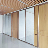 Cloison de séparation en verre à cadre en aluminium pleine hauteur, cabine de réunion insonorisée à double vitrage pour bureau autonome, stores manuels