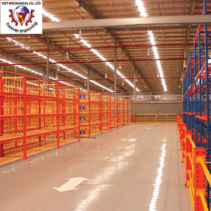 ระบบชั้นวางชั้นลอยเหล็กที่ทนทานพร้อมการป้องกันการกัดกร่อนออกแบบมาเพื่อเพิ่มพื้นที่แนวตั้งในโกดังและโรงงาน - Product Image 1